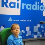 Eric Barbizzi, 8 anni, nello studio di Radio 1
